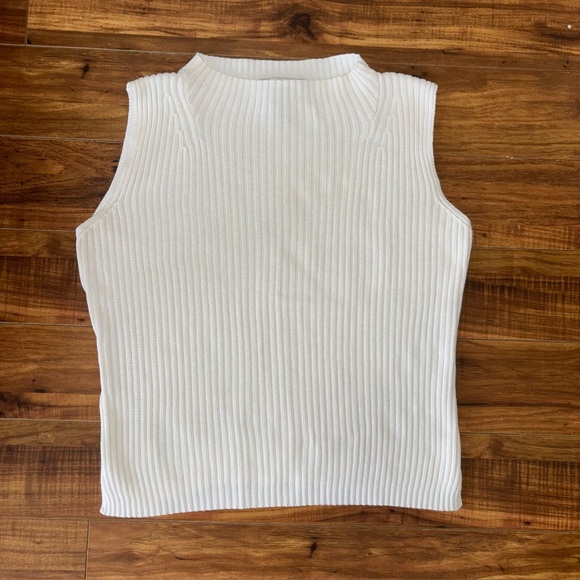 Dress Barn Tops - Dress Barn Vintage White Ribbed Tank Top